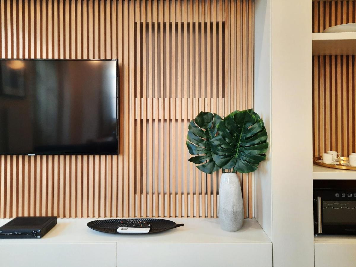 Flh Lapa Design Apartment With Terrace Lisbona Esterno foto