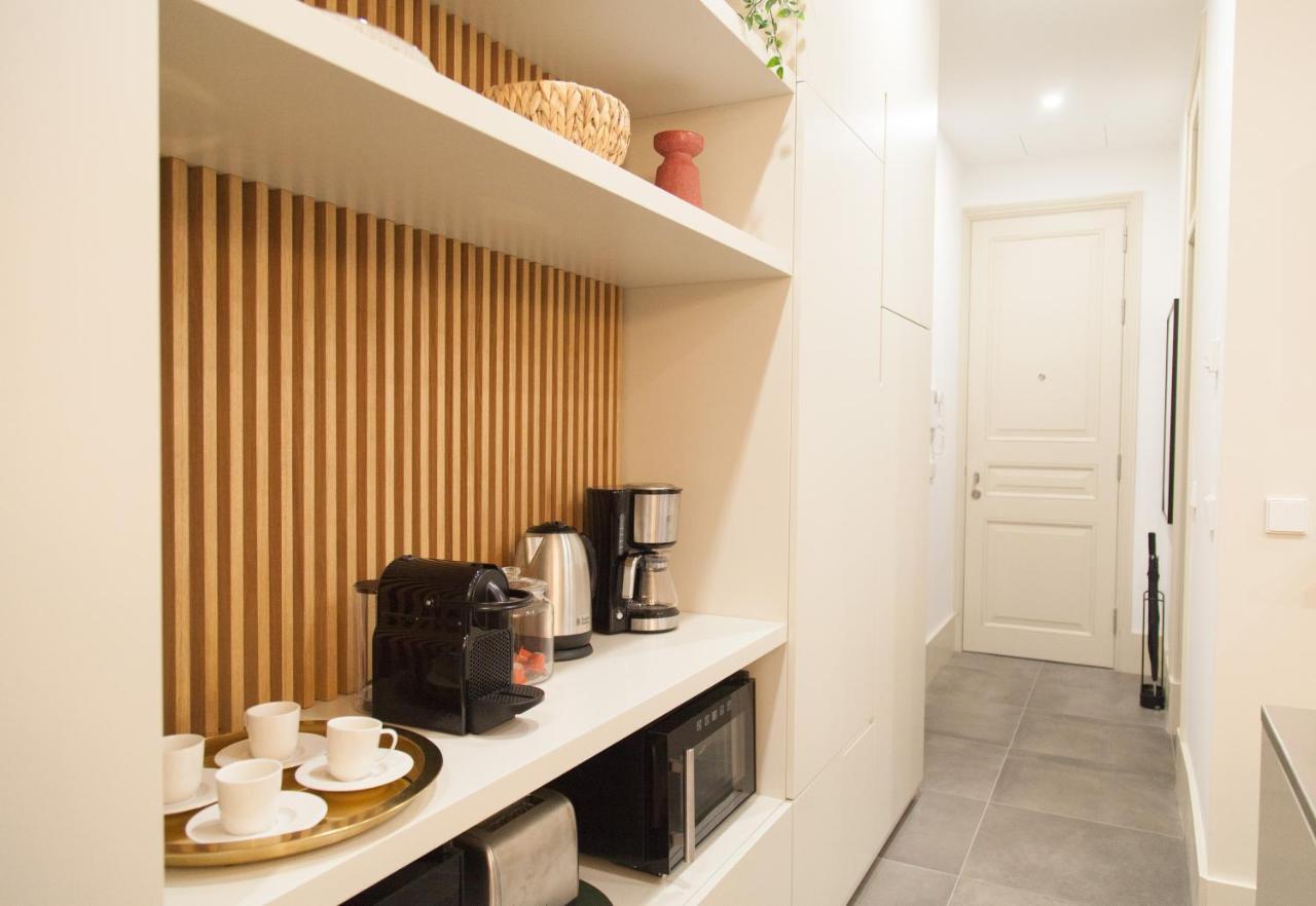 Flh Lapa Design Apartment With Terrace Lisbona Esterno foto